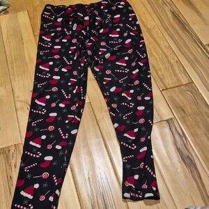 LuLaRoe Black and Red Festive Leggings size TC
